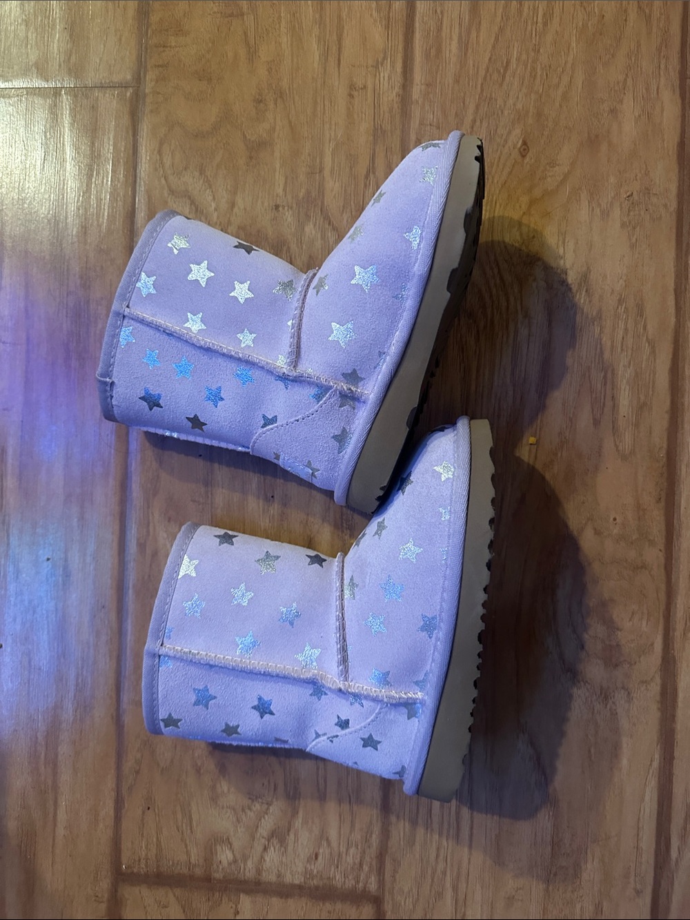 UGG Kids Lavender Star-Embellished Cozy Boots Size 9